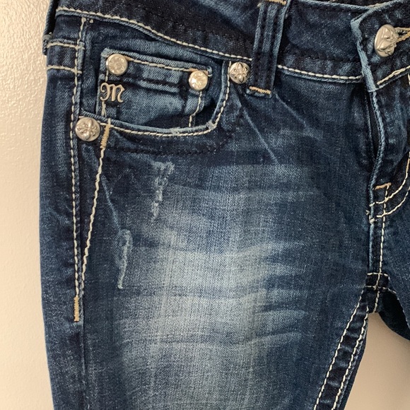 Miss Me Embroidered & Embellished Rhinestones Pockets Blue Denim Skinny-26 - Picture 7 of 14